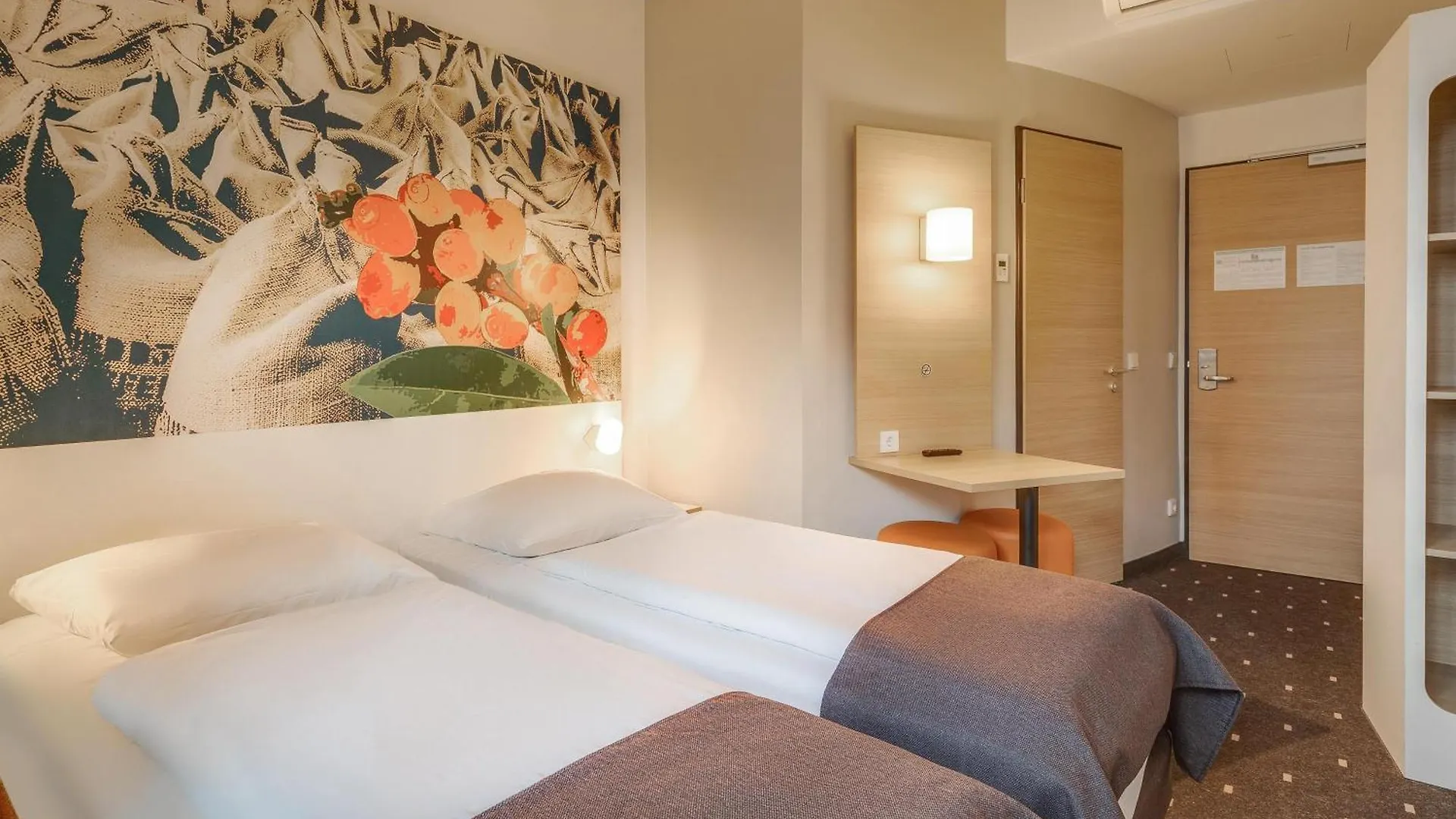 **  B&B Hotel Bremen-Ueberseestadt Германия